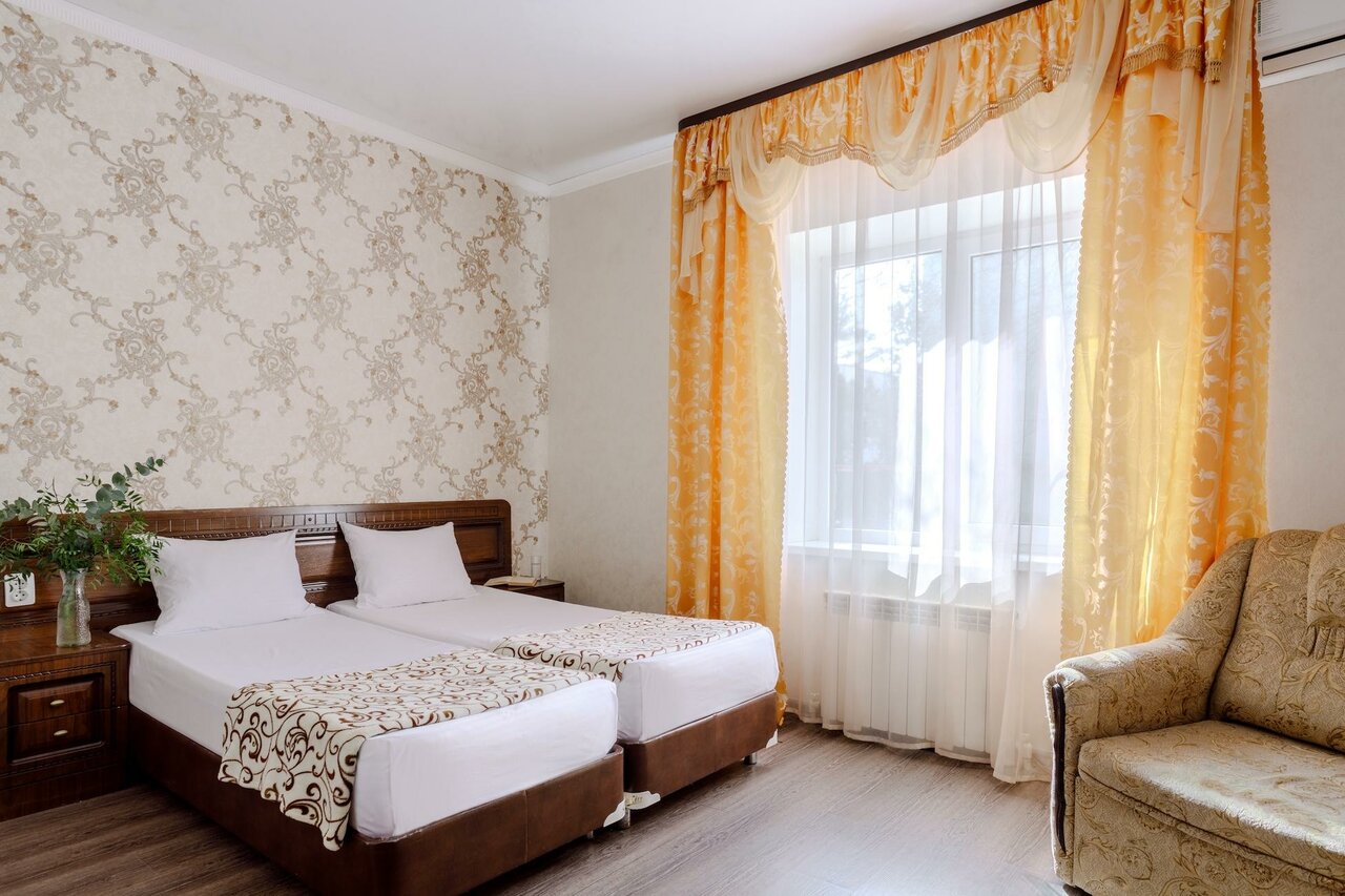 Гостиница Шарм Анапа-94