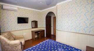 Гостиница Шарм отель Анапа Двухместный номер с 1 кроватью или 2 отдельными кроватями-2